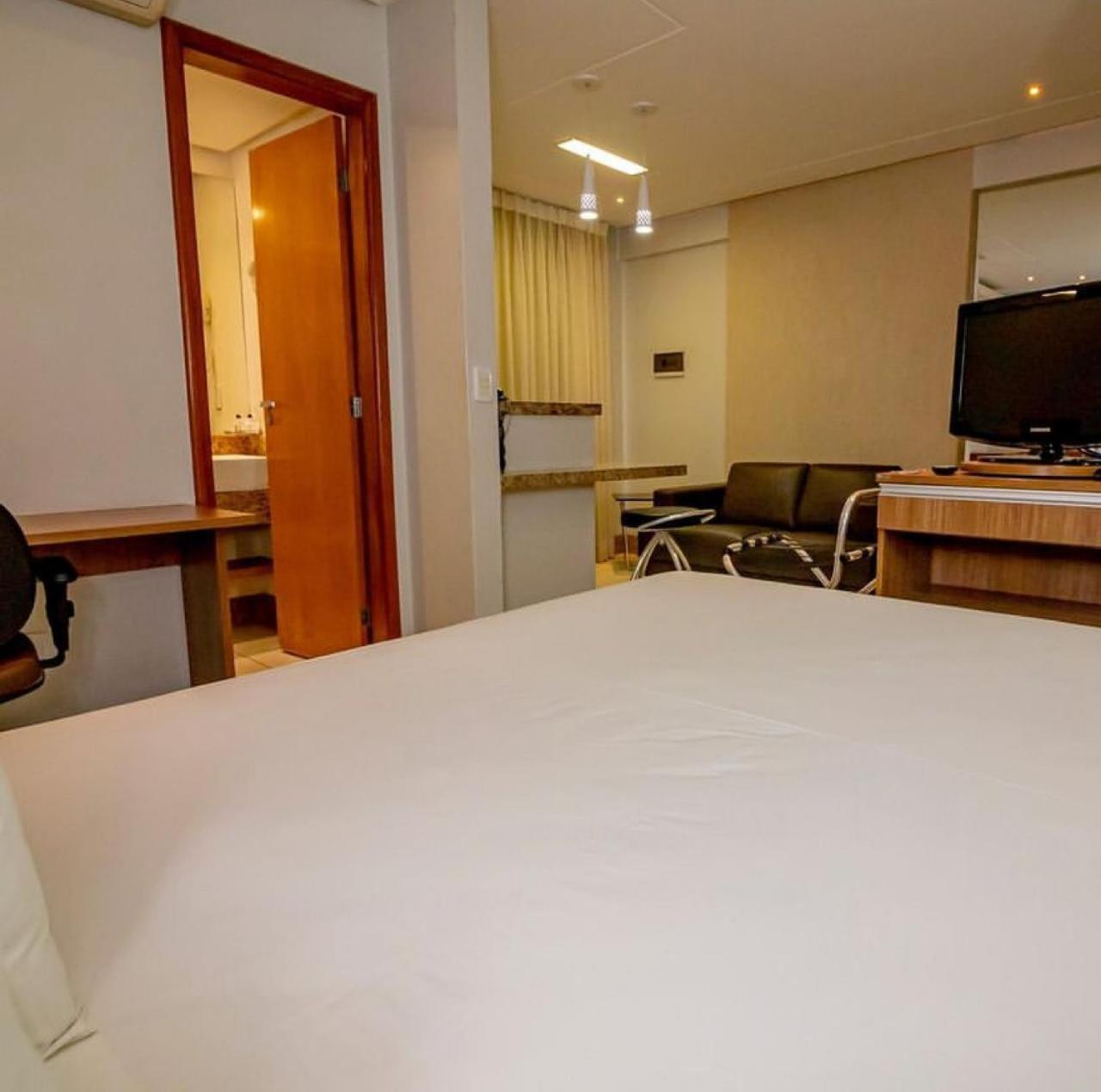 Sun Square Suites Hotel By Lual Goiânia Exterior photo