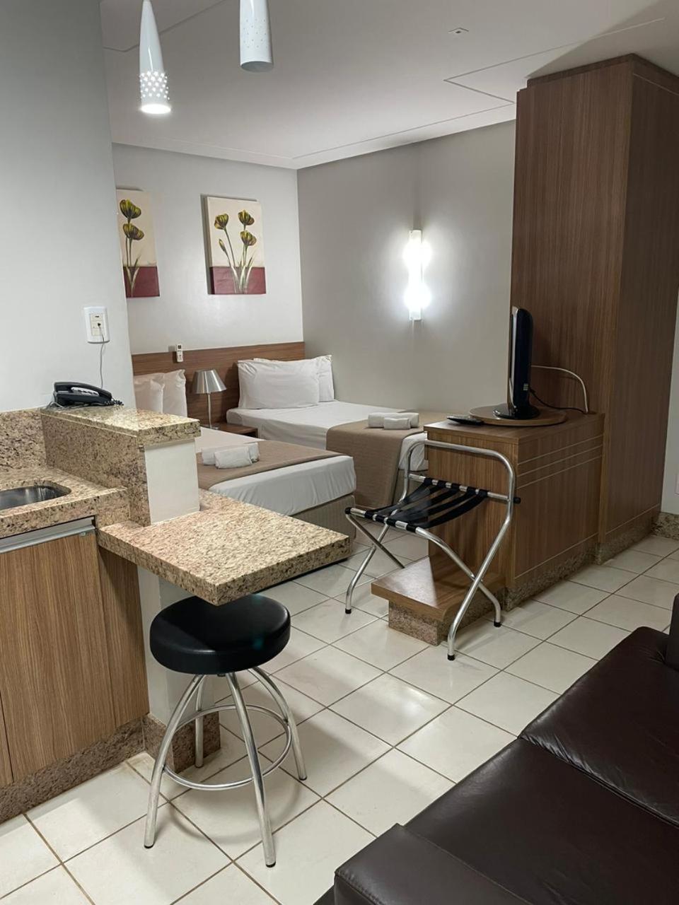 Sun Square Suites Hotel By Lual Goiânia Exterior photo
